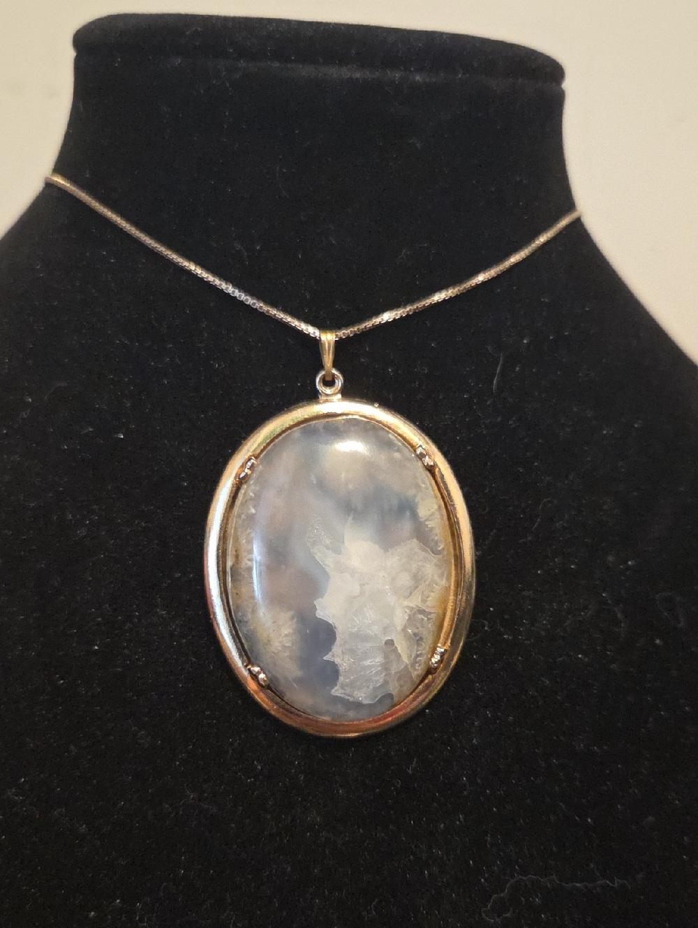 Sterling Silver Dendritic Agate Oval Pendant And Chain